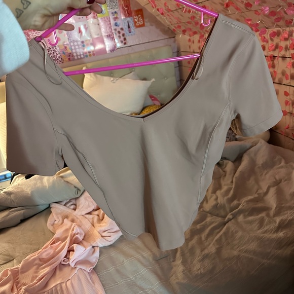 lululemon active top:) - Picture 3 of 3